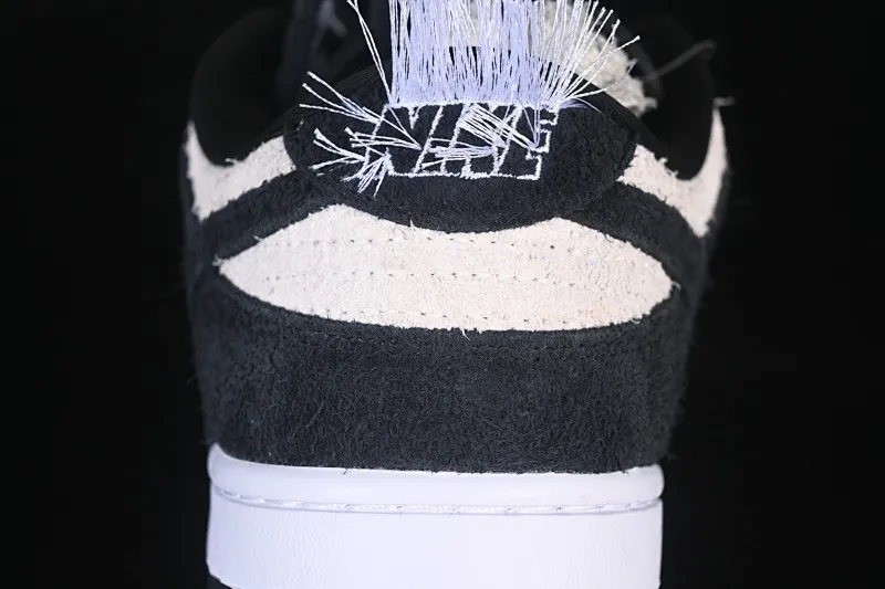 All categories Nk SB Dunk Series Nk SB Dunk Low low-top sneakers Nike Dunk Low "Panda" black and white panda low-top casual sneakers IB2990-100